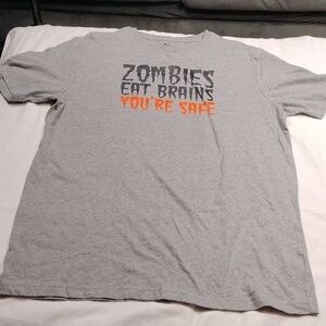 Zombies Halloween men's t shirt size Large